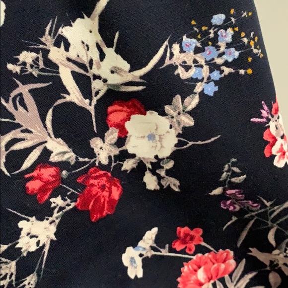 Capris - Picture 5 of 6